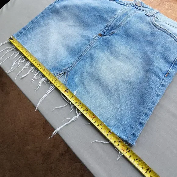 UO BDG Notched Denim Mini Skirt S-P jeans cutoffs frayed light wash notched - Picture 10 of 11